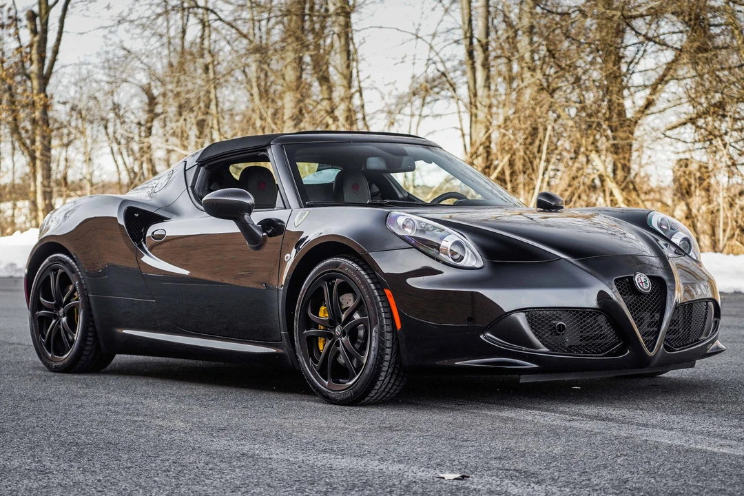 2019 Alfa Romeo 4C Spider - Image 14 of 31