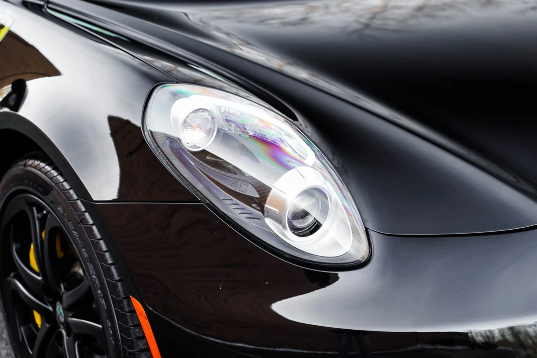 2019 Alfa Romeo 4C Spider - Image 17 of 31