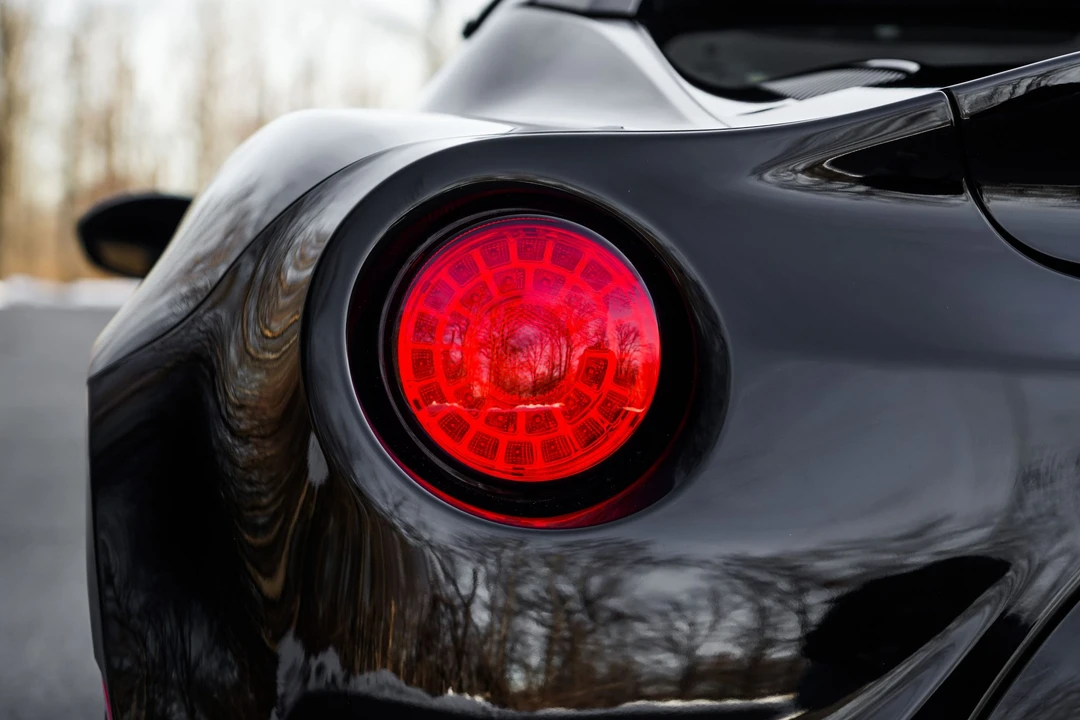2019 Alfa Romeo 4C Spider - Image 22 of 31