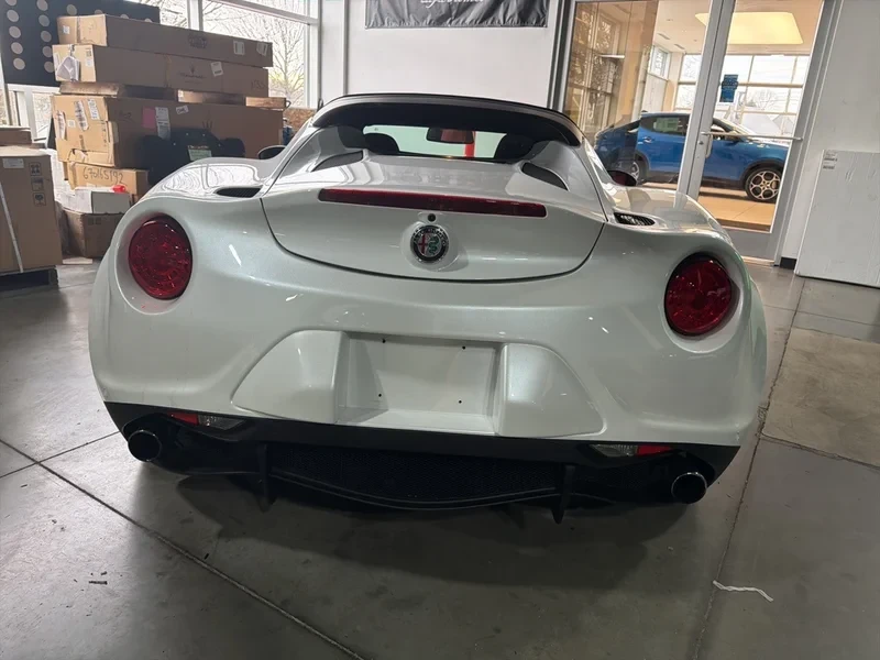 2019 Alfa Romeo 4C - Image 5 of 10