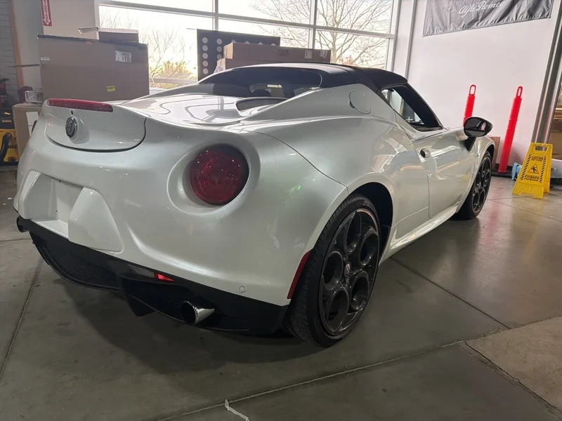 2019 Alfa Romeo 4C - Image 4 of 10