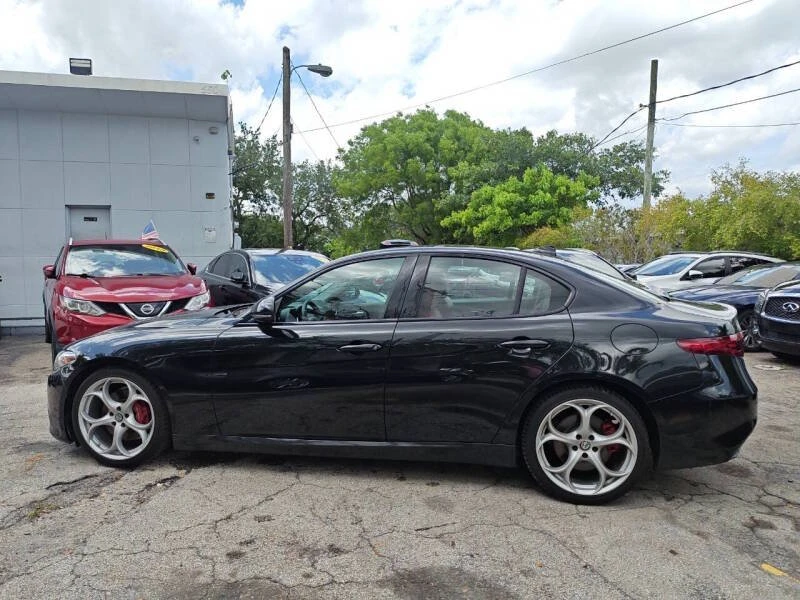 2019 Alfa Romeo Giulia - Image 2 of 3