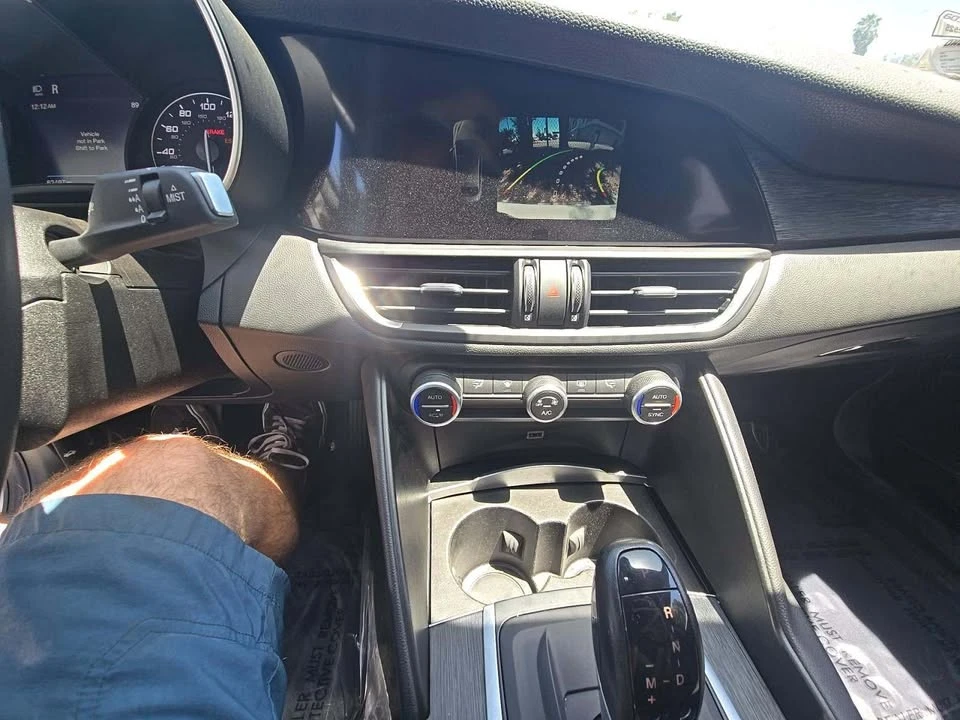 2019 Alfa Romeo Giulia - Image 8 of 10