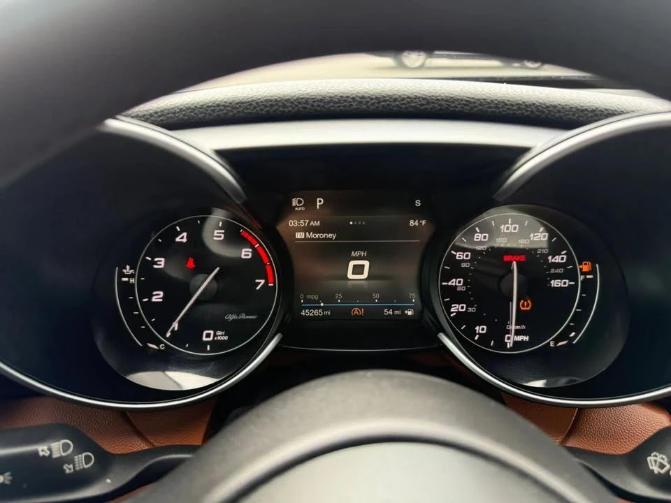 2019 Alfa Romeo Giulia - Image 9 of 16