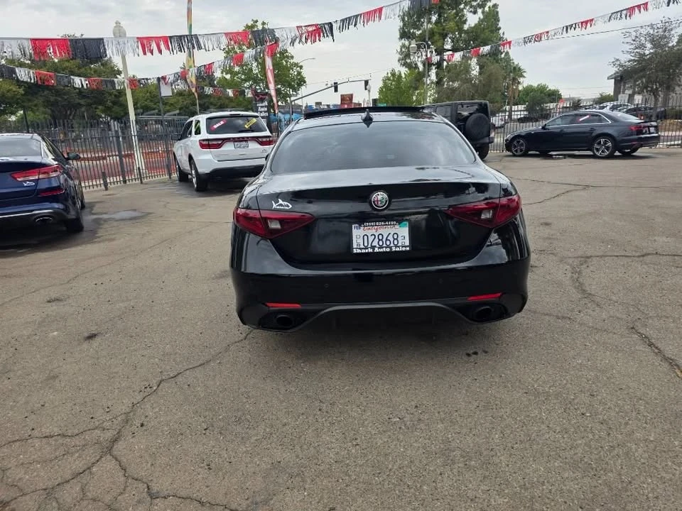 2019 Alfa Romeo Giulia - Image 4 of 15