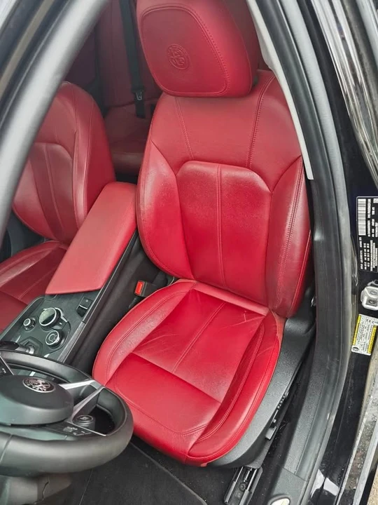 2019 Alfa Romeo Giulia - Image 14 of 15