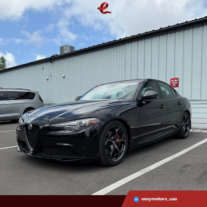 2019 Alfa Romeo Giulia - Image 3 of 15