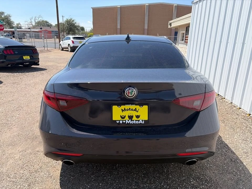 2019 Alfa Romeo Giulia - Image 4 of 12