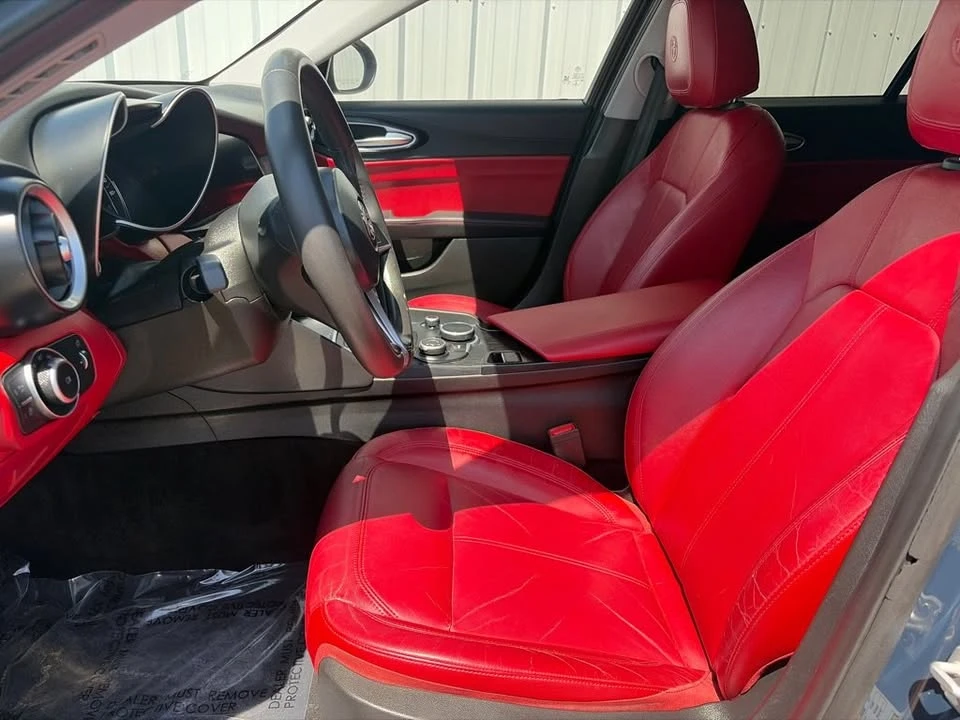 2019 Alfa Romeo Giulia - Image 8 of 12