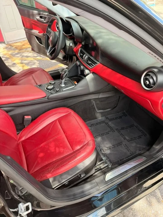 2019 Alfa Romeo Giulia - Image 14 of 14