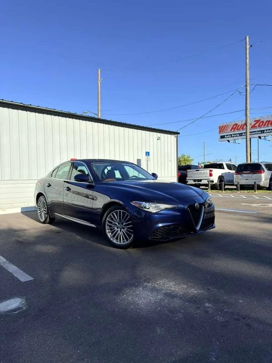 2019 Alfa Romeo Giulia - Image 2 of 19