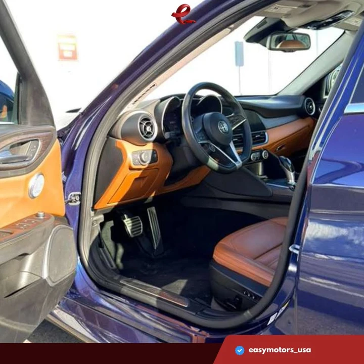 2019 Alfa Romeo Giulia - Image 8 of 19