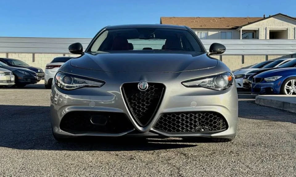 2019 Alfa Romeo Giulia - Image 2 of 11
