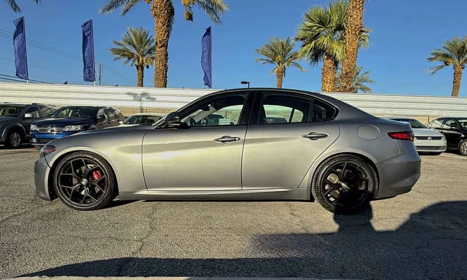 2019 Alfa Romeo Giulia - Image 4 of 11
