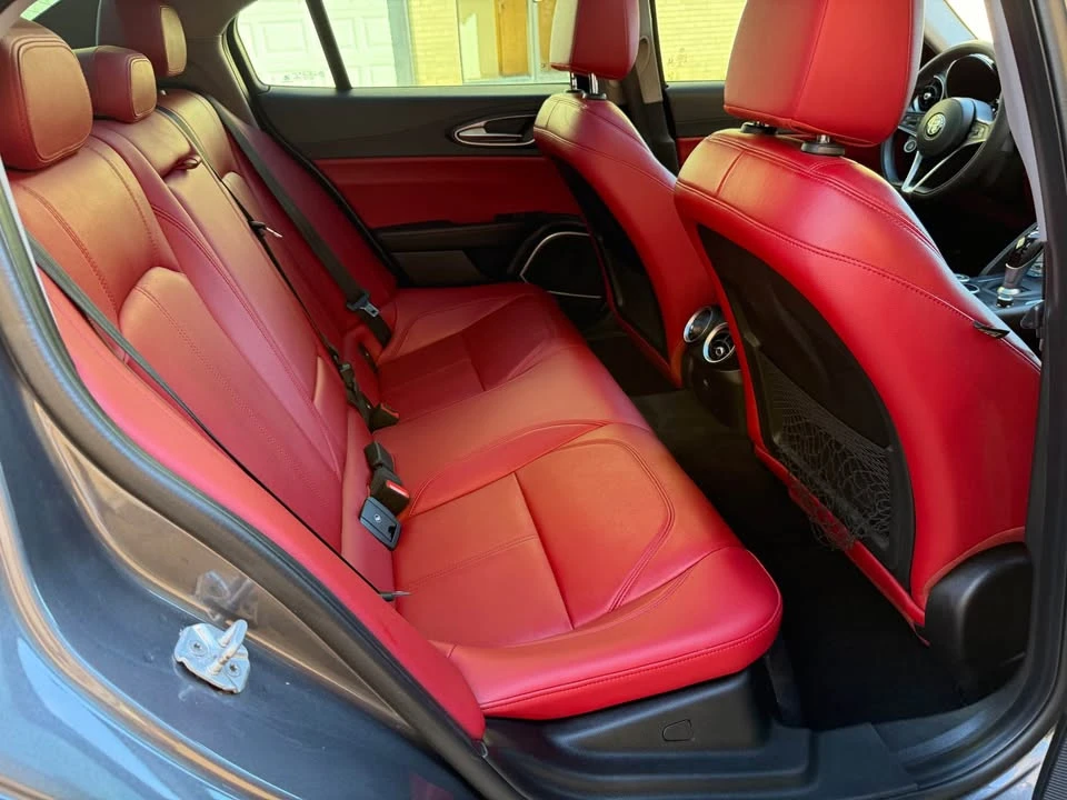 2019 Alfa Romeo Giulia - Image 12 of 17