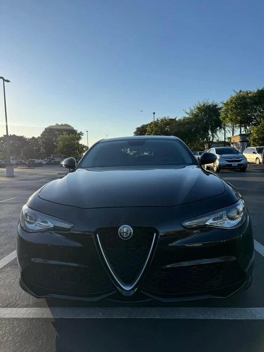 2019 Alfa Romeo Giulia - Image 4 of 7