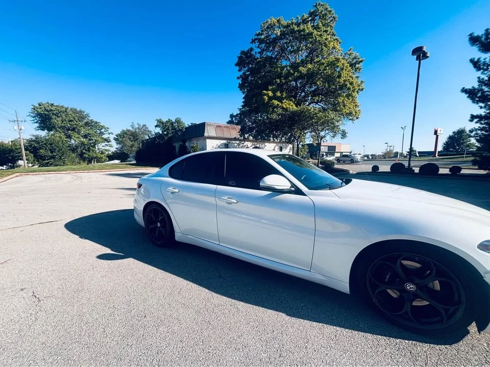 2019 Alfa Romeo Giulia - Image 6 of 19