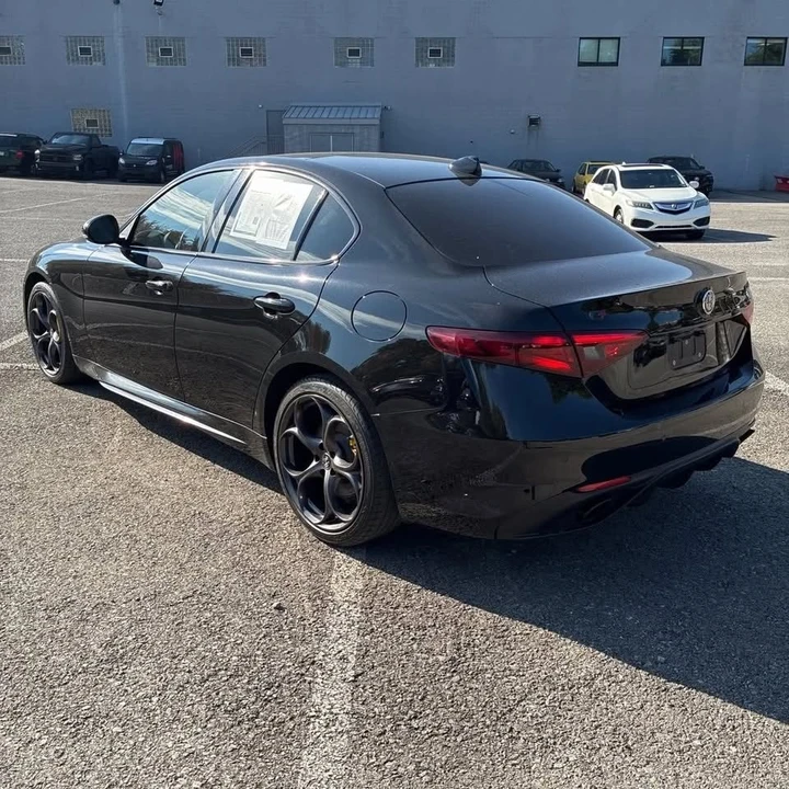 2019 Alfa Romeo Giulia - Image 2 of 8