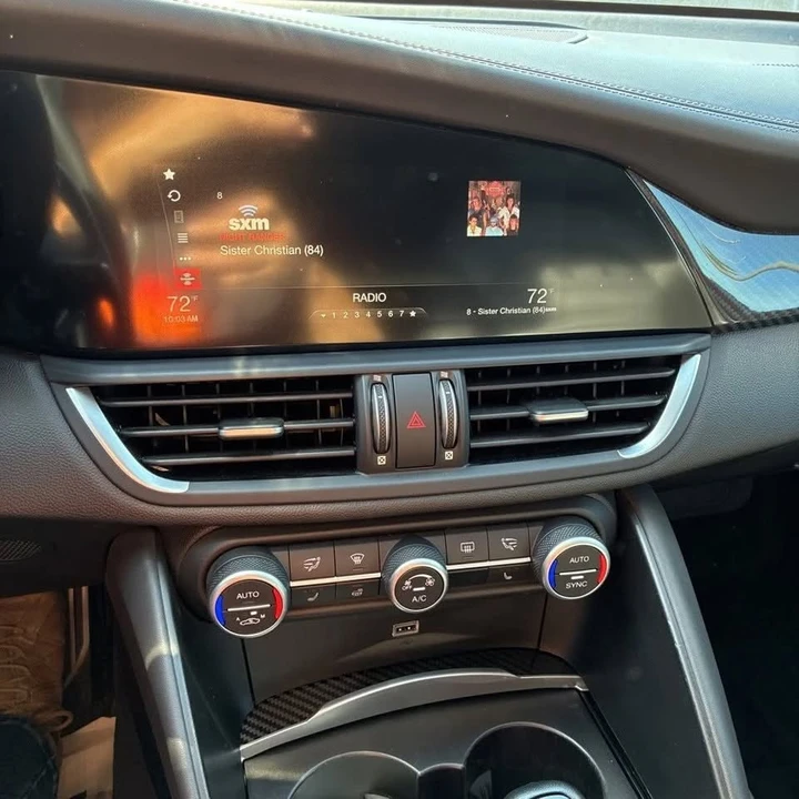 2019 Alfa Romeo Giulia - Image 5 of 8
