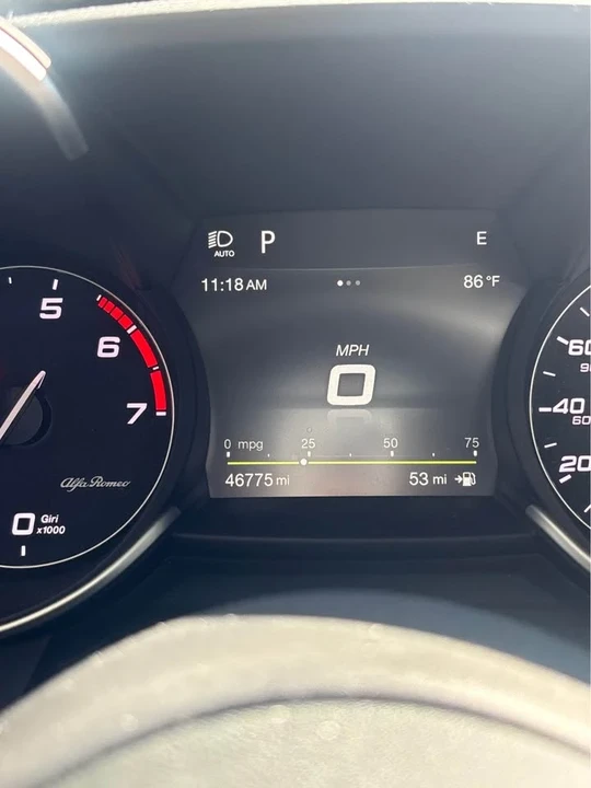 2019 Alfa Romeo Giulia - Image 7 of 9