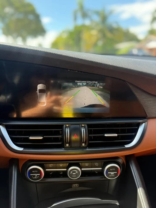 2019 Alfa Romeo Giulia - Image 6 of 9