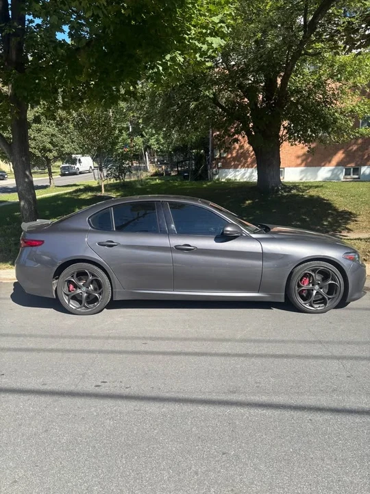 2019 Alfa Romeo Giulia - Image 6 of 9