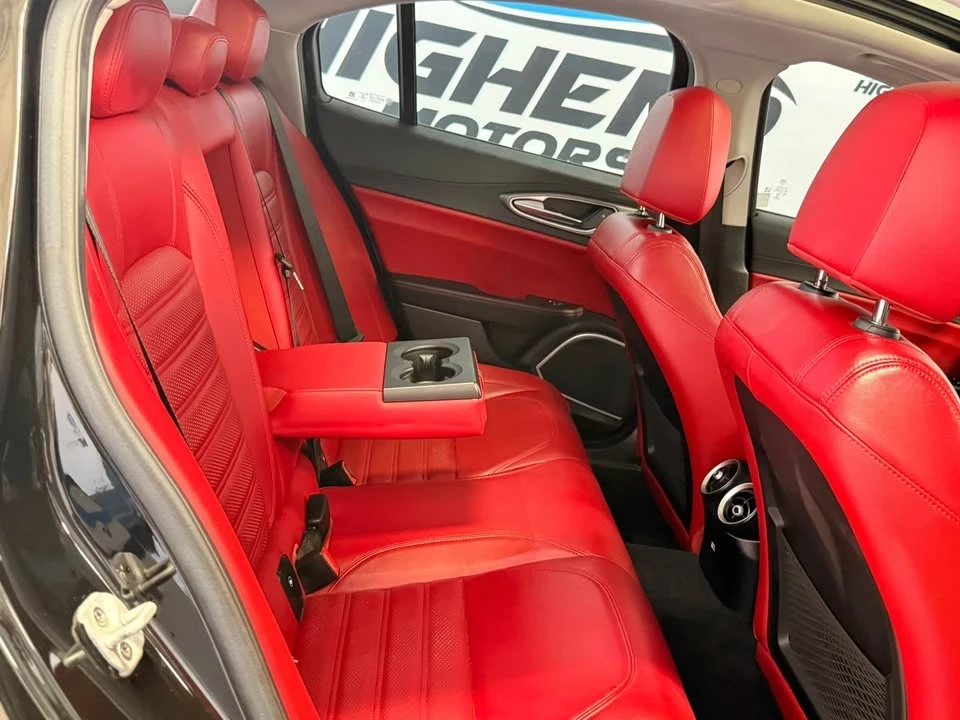 2019 Alfa Romeo Giulia - Image 12 of 16