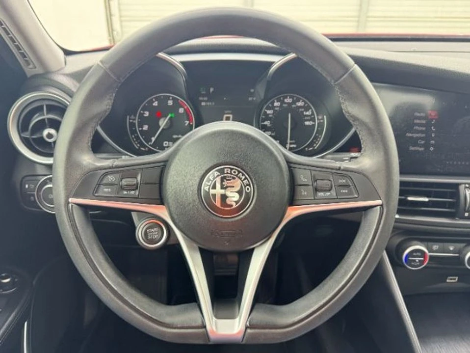 2019 Alfa Romeo Giulia - Image 6 of 18