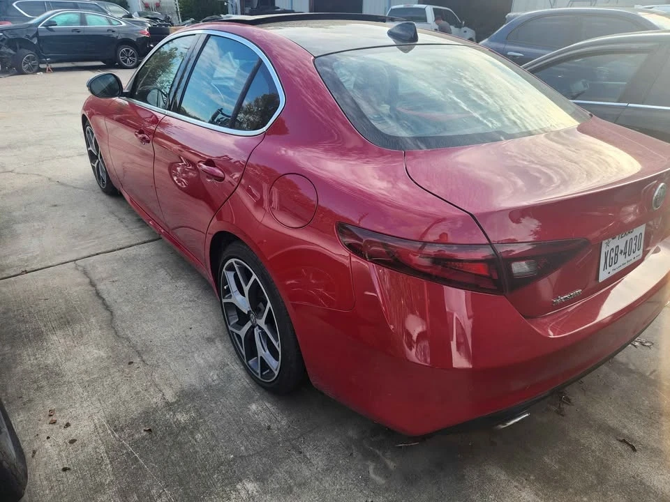 2019 Alfa Romeo Giulia - Image 4 of 7