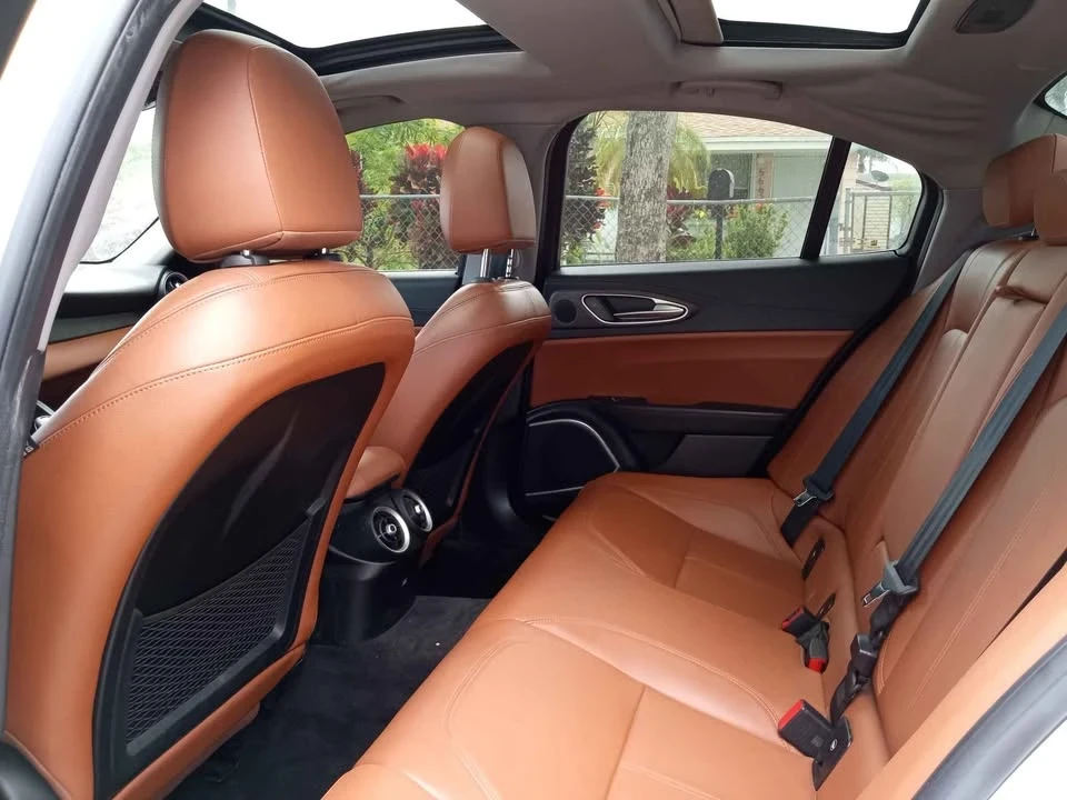2019 Alfa Romeo Giulia - Image 7 of 12