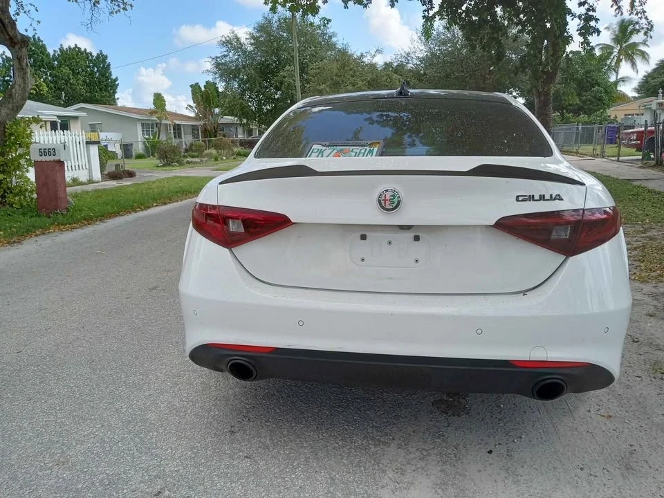 2019 Alfa Romeo Giulia - Image 5 of 12