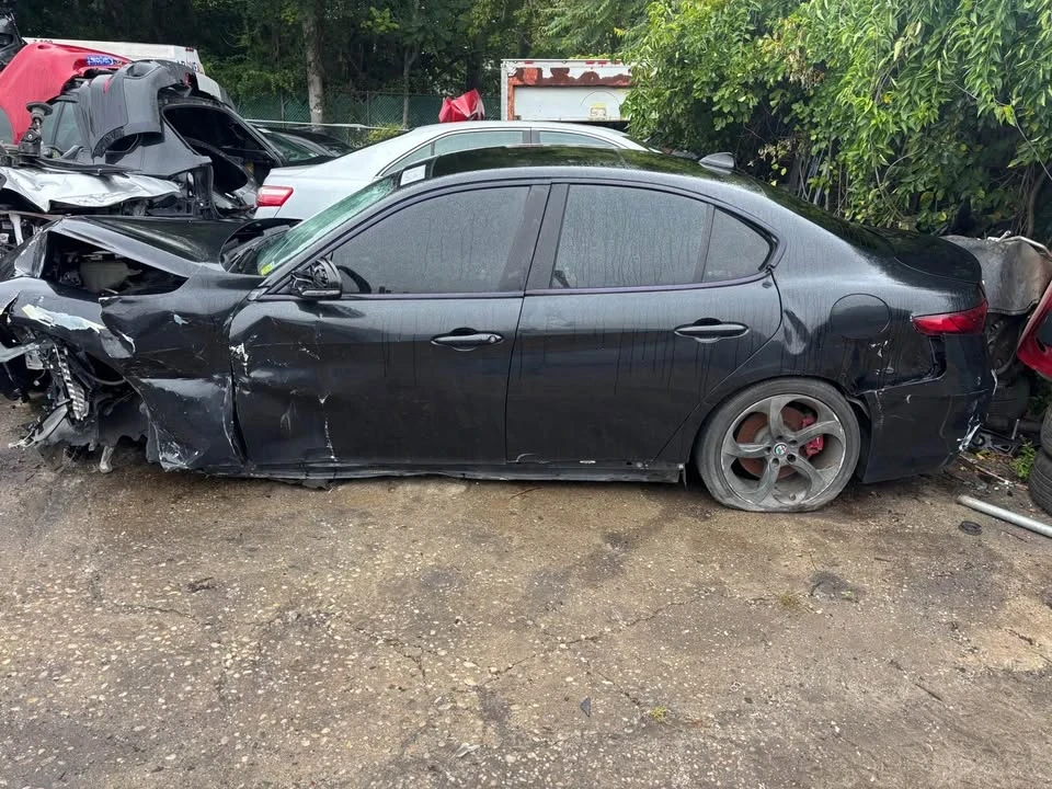 2019 Alfa Romeo Giulia - Image 3 of 10
