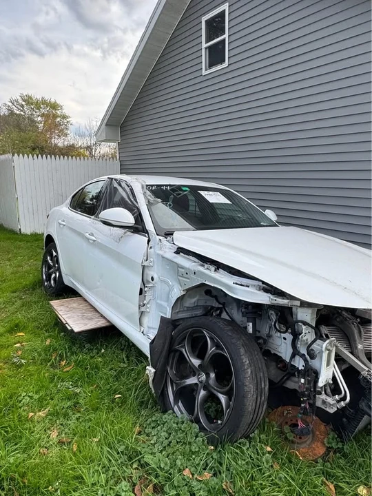 2019 Alfa Romeo Giulia - Image 12 of 12