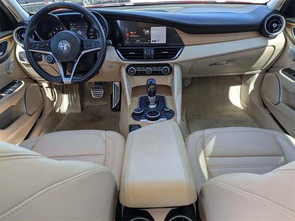 2019 Alfa Romeo Giulia - Image 12 of 19