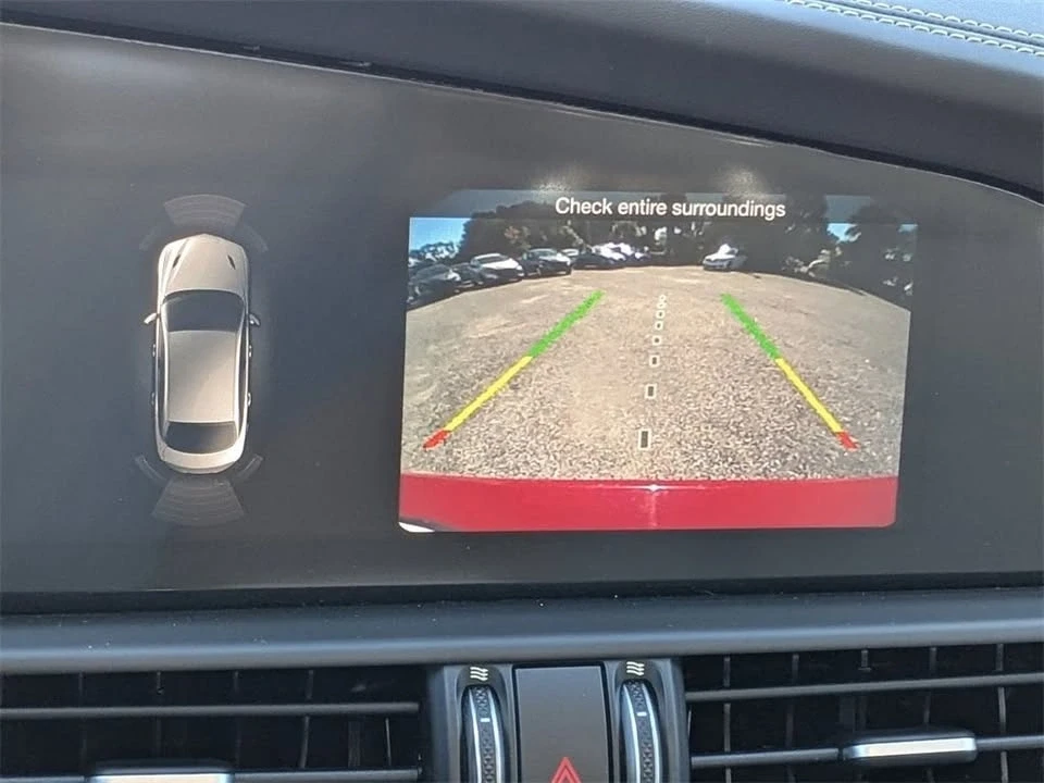 2019 Alfa Romeo Giulia - Image 19 of 19