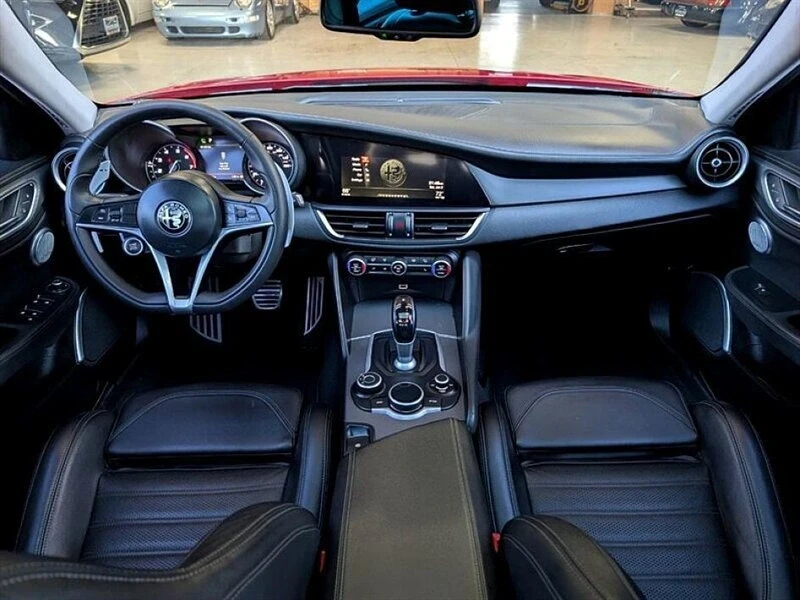 2019 Alfa Romeo Giulia - Image 3 of 20