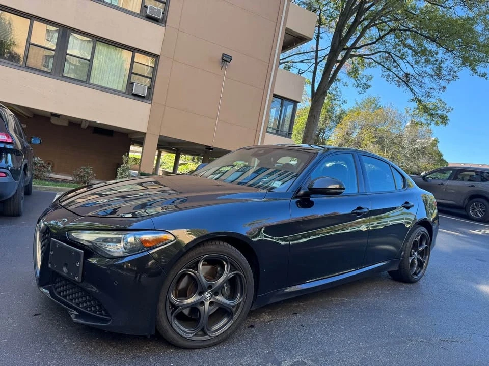 2019 Alfa Romeo Giulia - Image 5 of 9