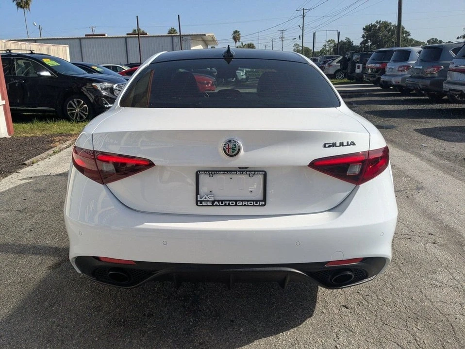2019 Alfa Romeo Giulia - Image 3 of 19