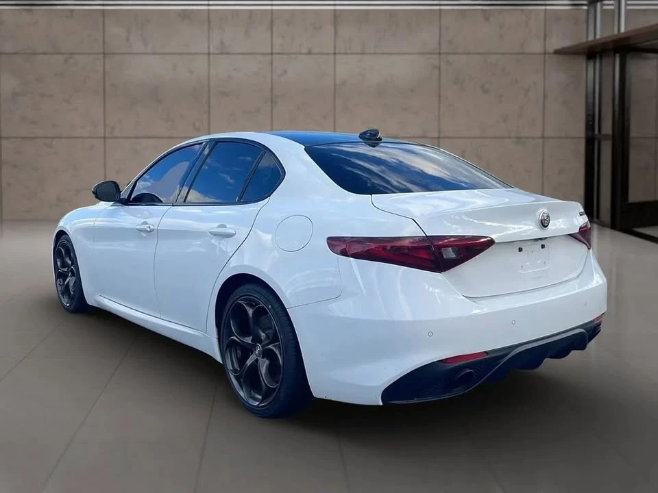 2019 Alfa Romeo Giulia - Image 3 of 19
