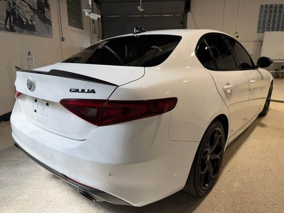 2019 Alfa Romeo Giulia - Image 4 of 11