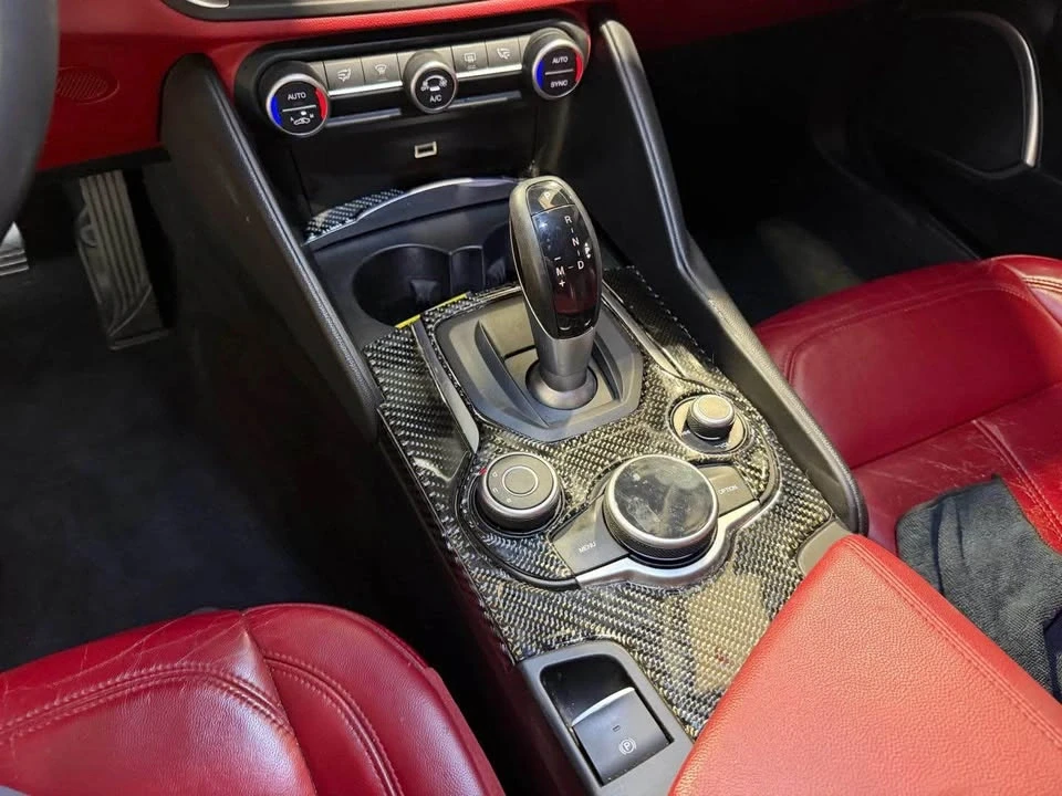 2019 Alfa Romeo Giulia - Image 11 of 11