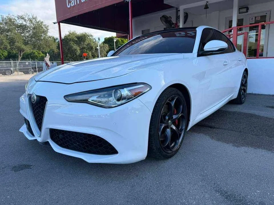 2019 Alfa Romeo Giulia - Image 3 of 10