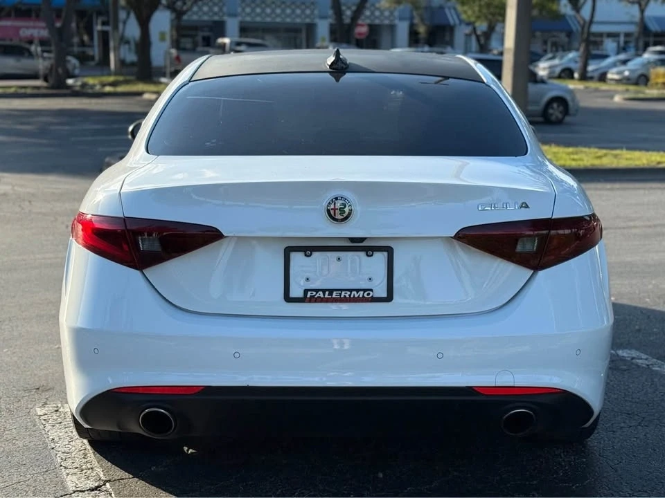 2019 Alfa Romeo Giulia - Image 3 of 12