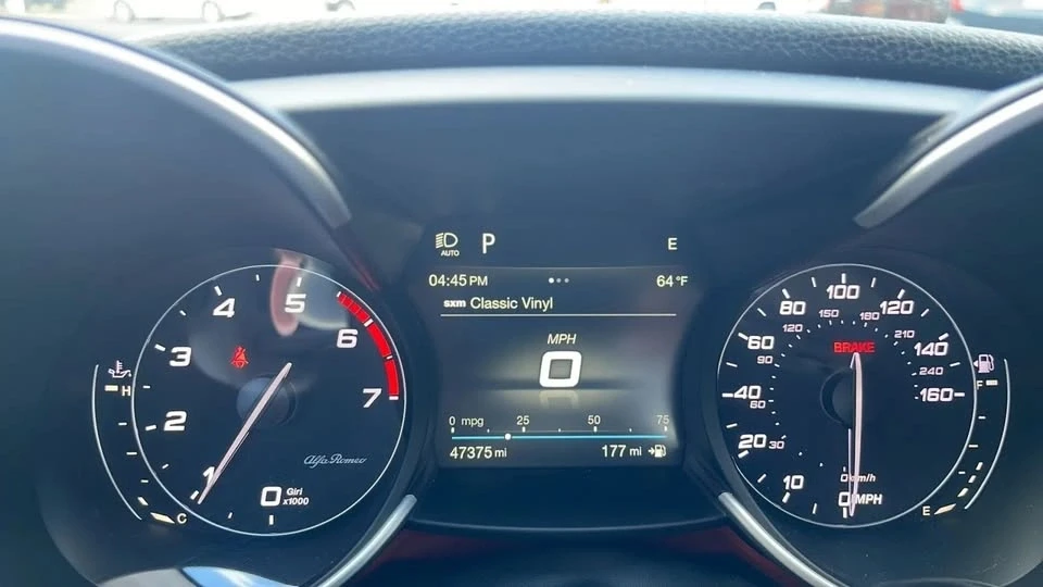 2019 Alfa Romeo Giulia - Image 18 of 19