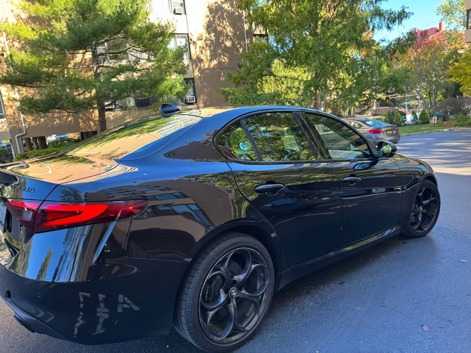 2019 Alfa Romeo Giulia - Image 4 of 9