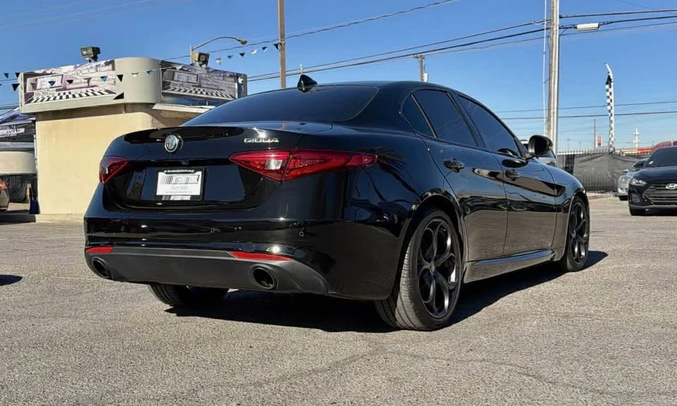 2019 Alfa Romeo Giulia - Image 7 of 11
