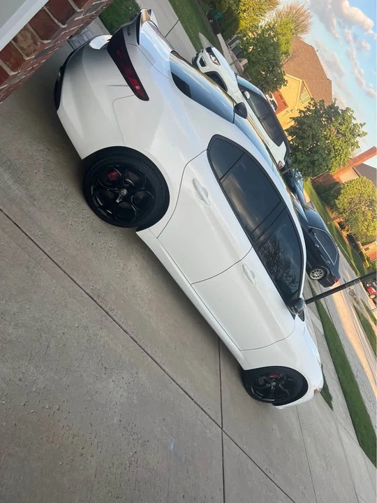 2019 Alfa Romeo Giulia - Image 4 of 7
