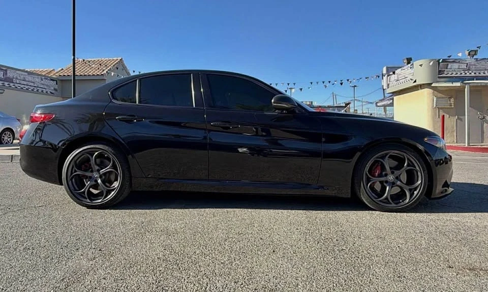 2019 Alfa Romeo Giulia - Image 8 of 11