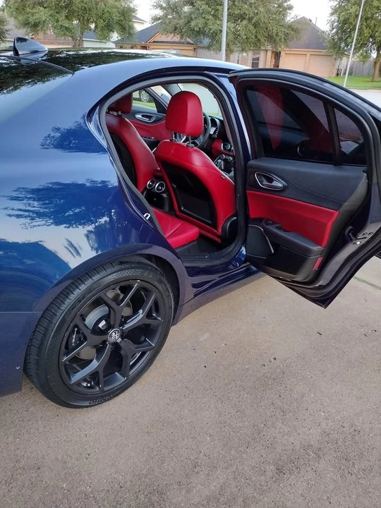 2019 Alfa Romeo Giulia - Image 2 of 4