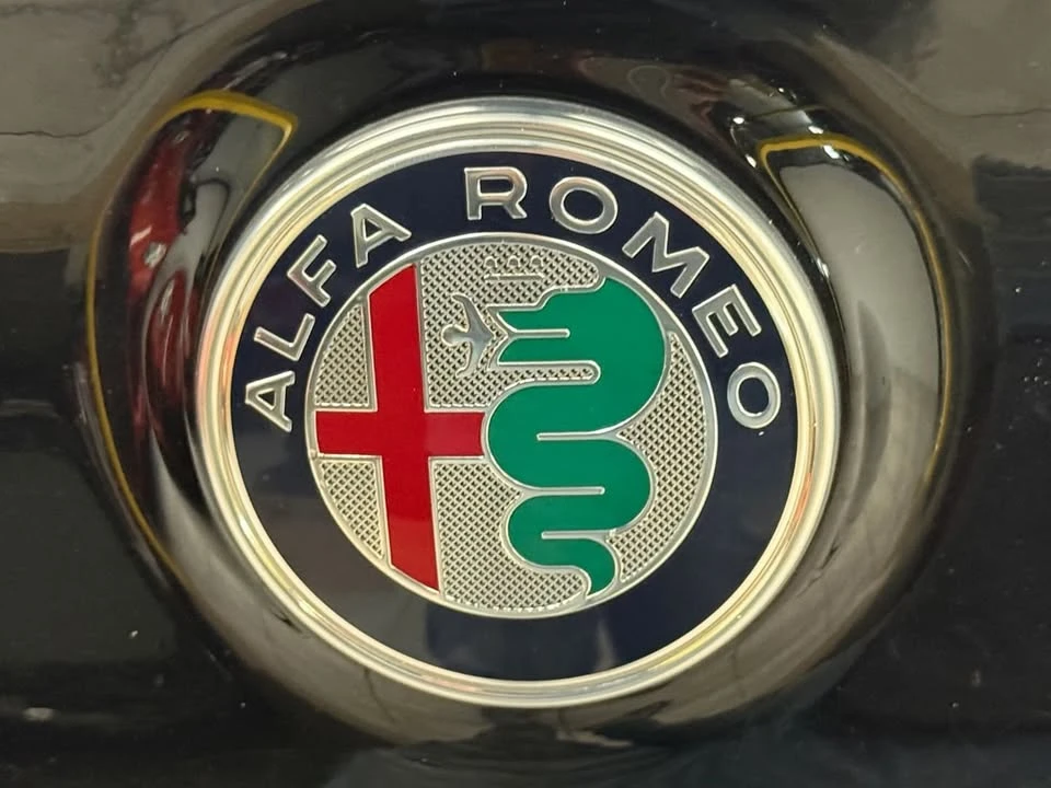 2019 Alfa Romeo Giulia - Image 7 of 20